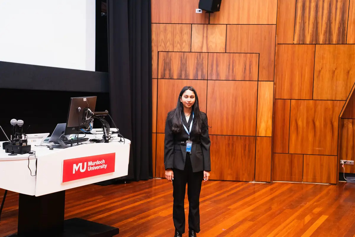 An Everest tutor on stage